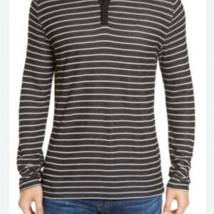 Travis Mathew Striped
Longsleeve Henley
Black White